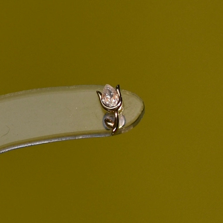 14K Tulip Stud