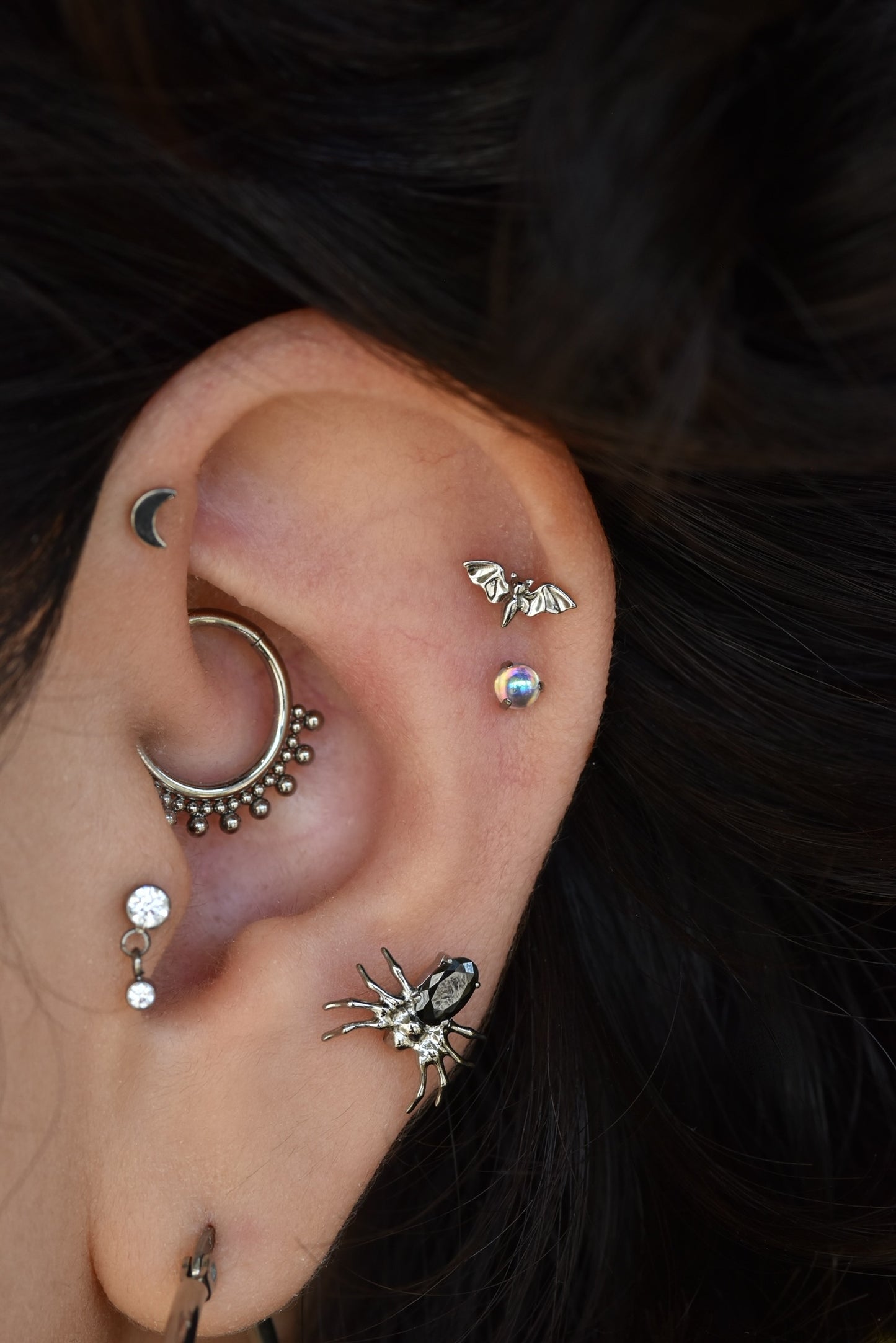 Titanium Baby moon Threadless stud