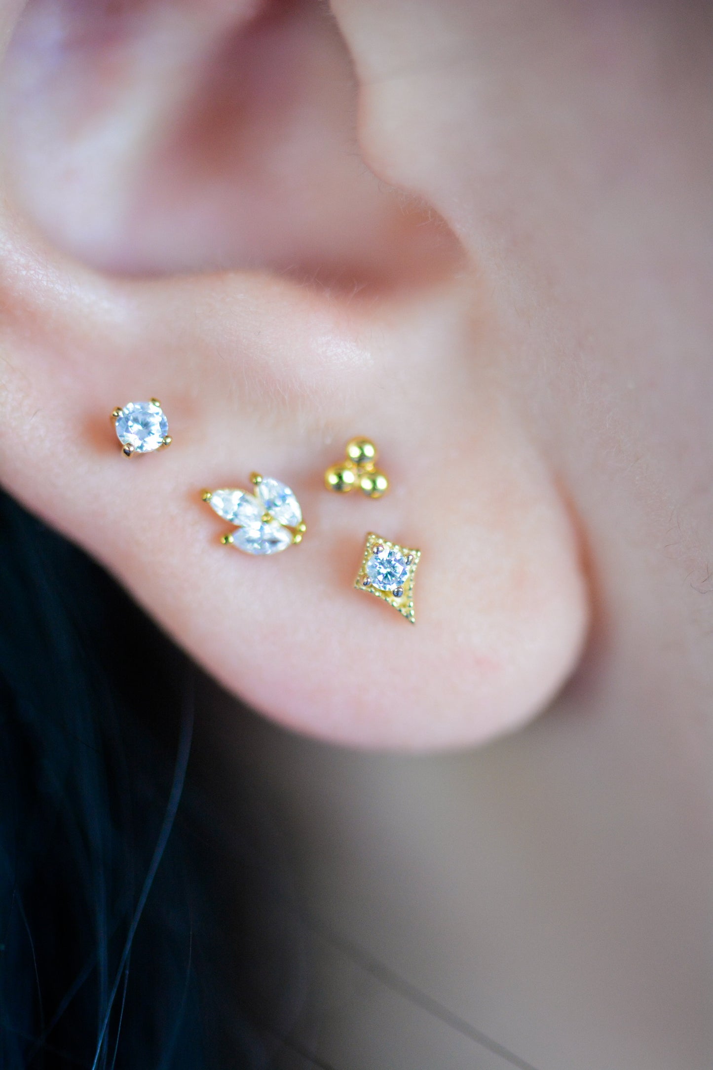 14k Clear Burst Stud