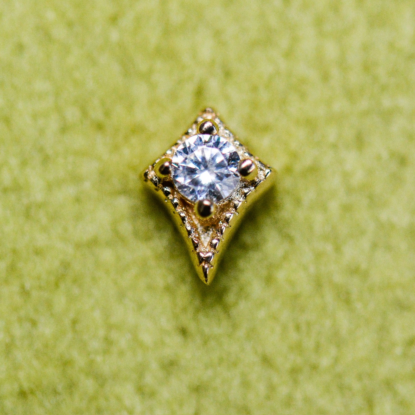 14k Clear Burst Stud