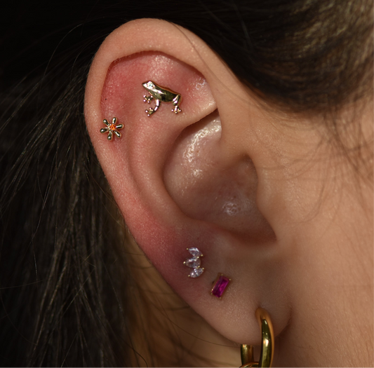 14K Vermillion Flower Stud