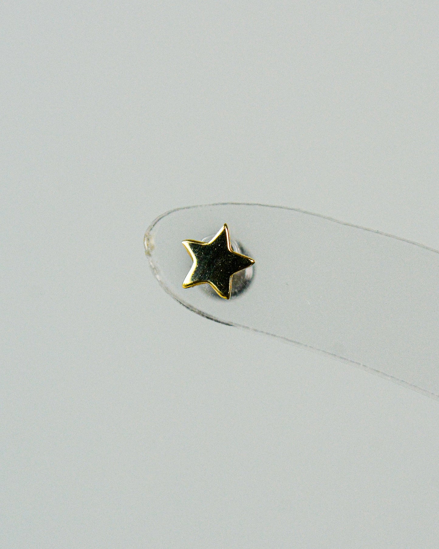 14k Gold Star Stud