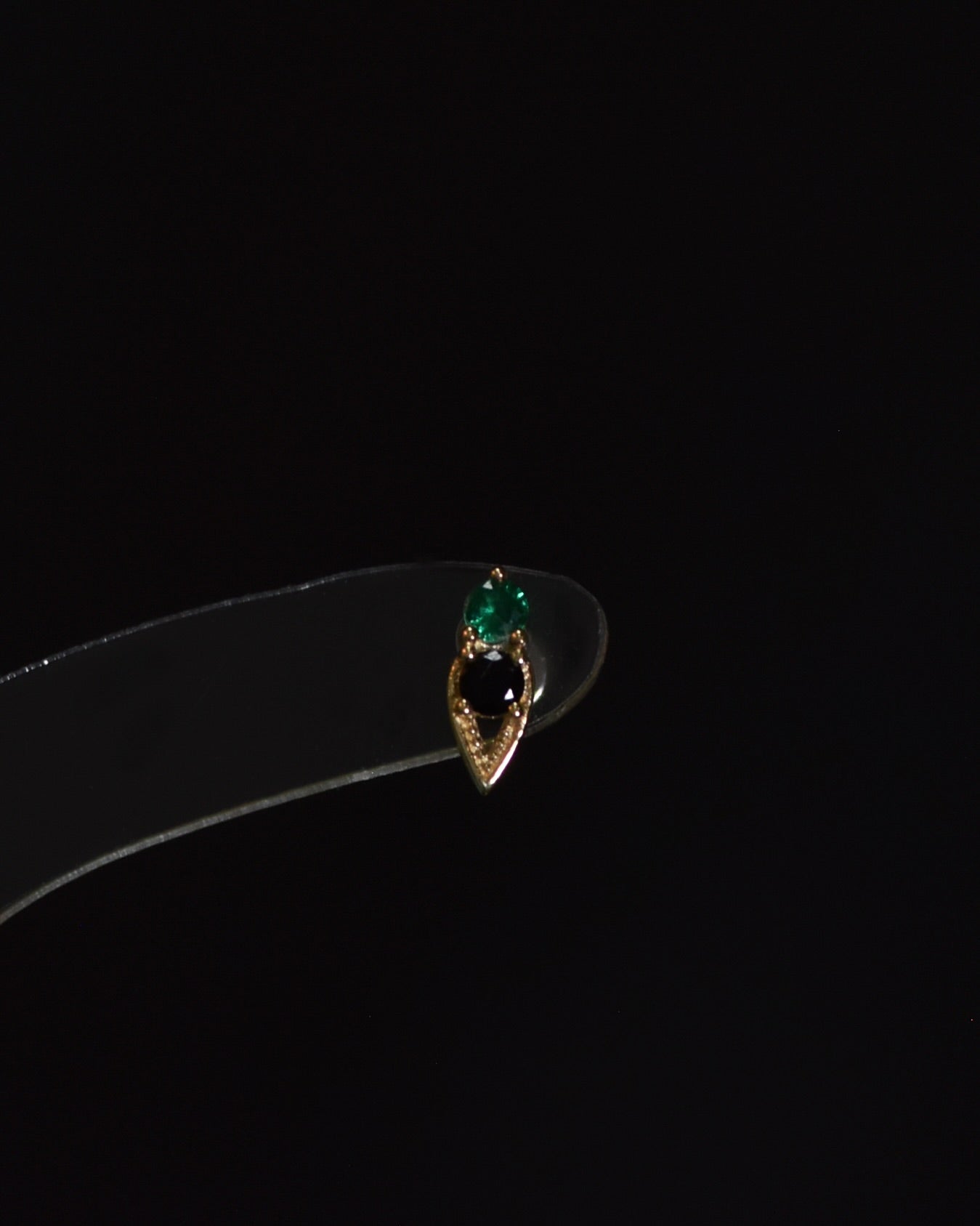 14k Midnight Emerald Stud