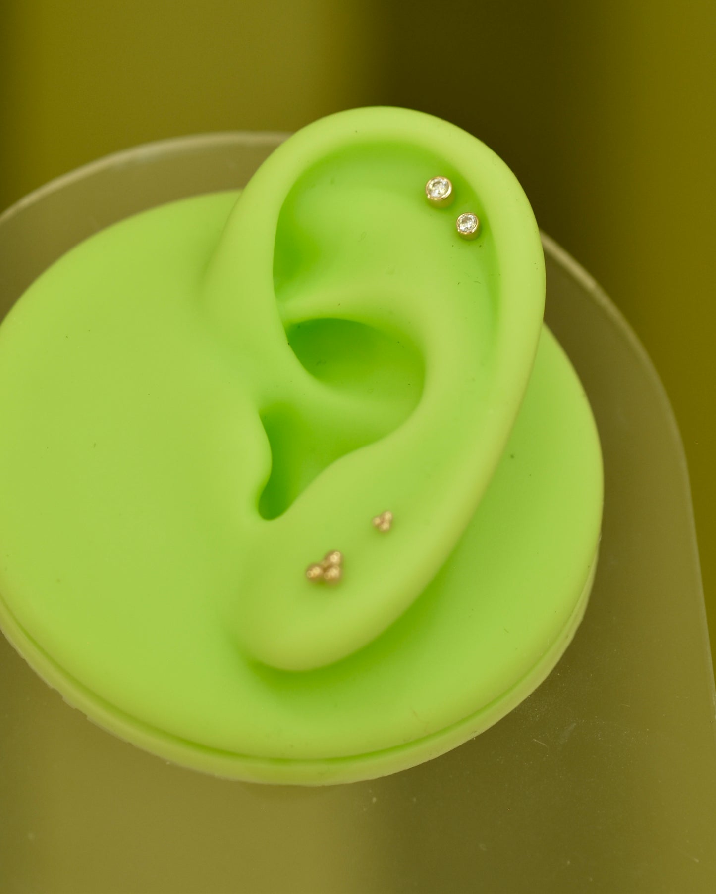 14K Bezel Stud