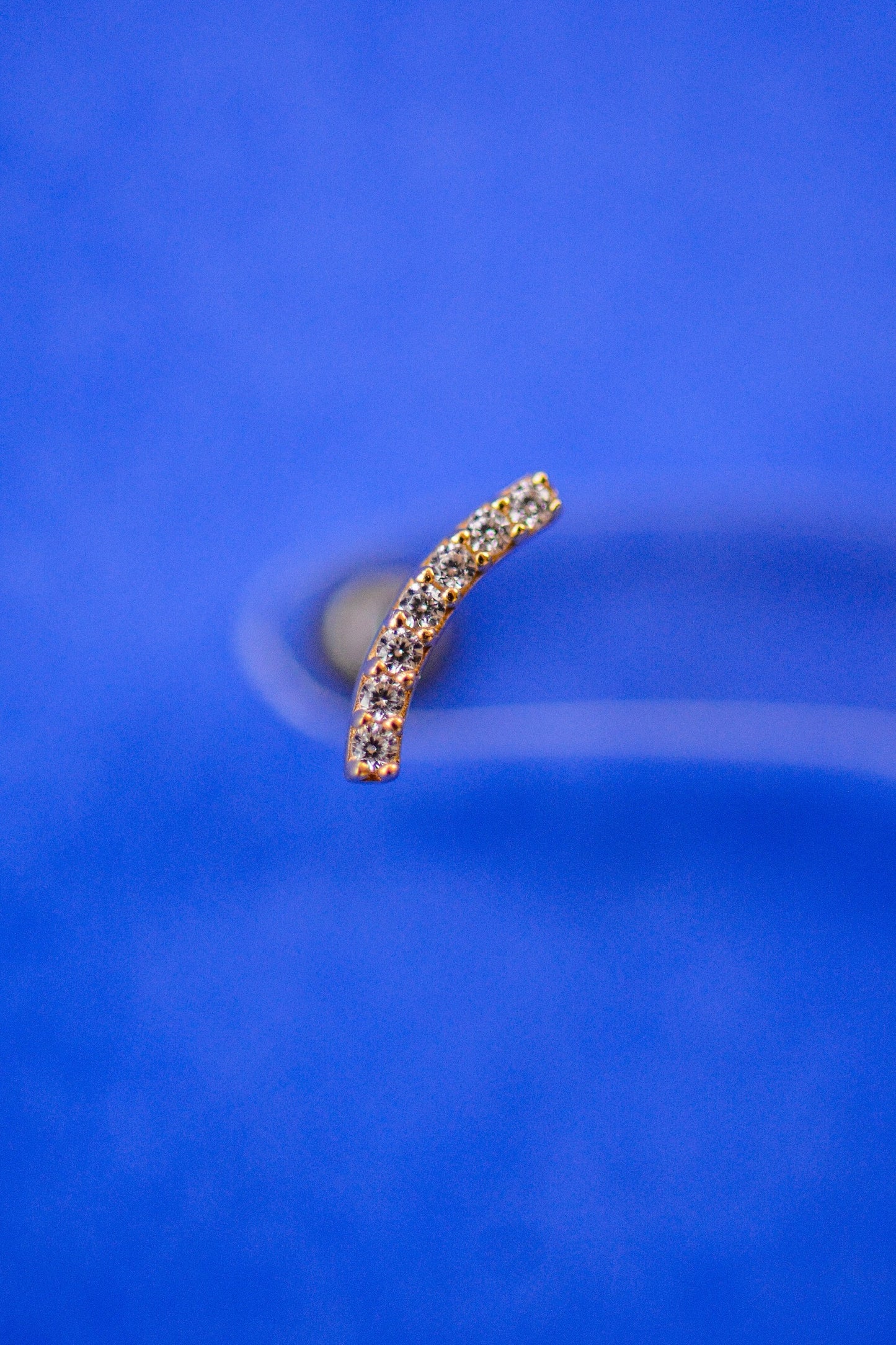 14K Dia Long Curve Threadless Stud